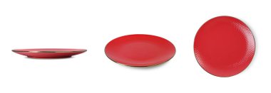 Boş seramik tabak beyaz üzerine izole edilmiş, farklı görünümlü.