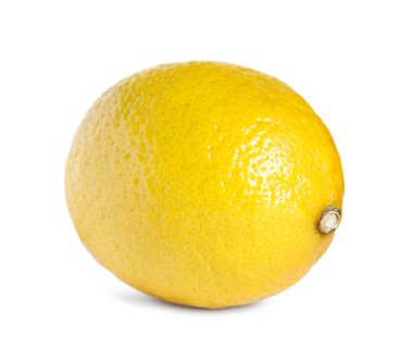 Beyaza izole edilmiş taze limon. Citrus meyvesi.