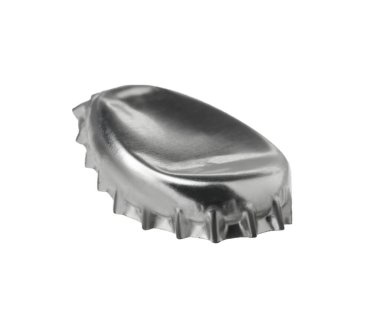 Beyaza izole edilmiş bir gümüş bira şişesi kapağı.