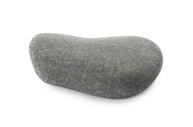 Beyaza izole edilmiş gri bir taş. Deniz çakılı