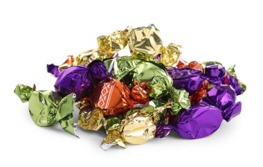 Beyaz üzerine izole edilmiş renkli ambalajlar.