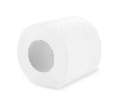 Beyaz üzerine izole edilmiş tuvalet kağıdı rulosu