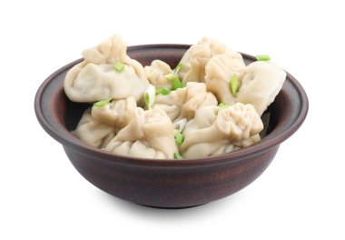 Beyaza izole edilmiş soğanlı lezzetli khinkali (hamur tatlısı). Gürcistan mutfağı