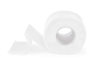 Bir tuvalet kağıdı rulosu beyaza izole edilmiş.