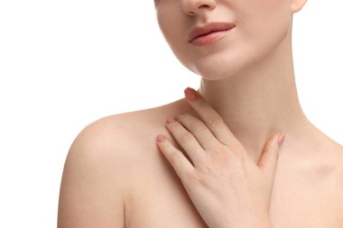 Güzellik konsepti. Beyaz arka plandaki kadın, yakın plan.