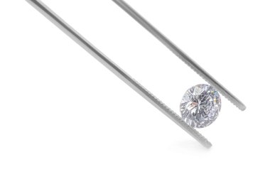 Cımbızla bembeyaz parlayan pırlanta