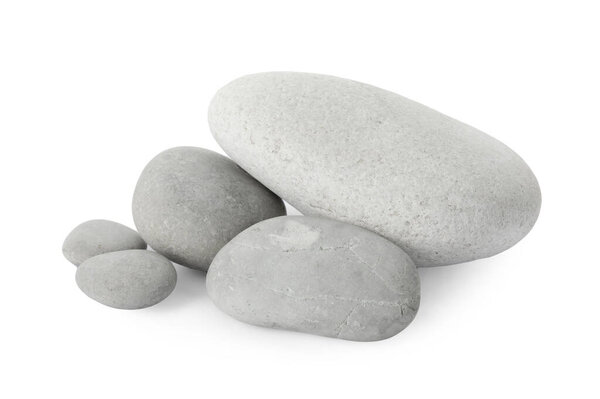 Группа различных камней, изолированных на белом