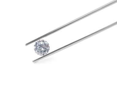 Cımbızla bembeyaz parlayan pırlanta