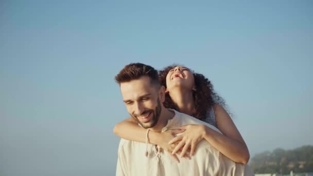 Happy Couple Enjoying Time Together Sunset Low Angle View Camera — Stock Video