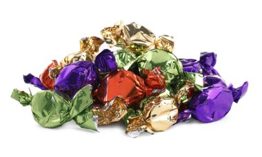 Beyaz üzerine izole edilmiş renkli ambalajlar.
