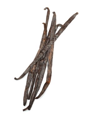 Aromatik vanilya kabukları beyaz, üst görünümde izole