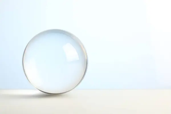 Boule Verre Transparente Sur Fond Blanc Espace Pour Texte — Photo