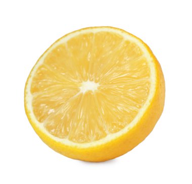 Limonun yarısı beyaza izole edilmiş. Citrus meyvesi.