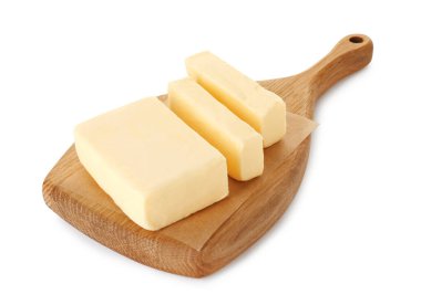 Lezzetli tereyağlı tahta beyaza izole edilmiş