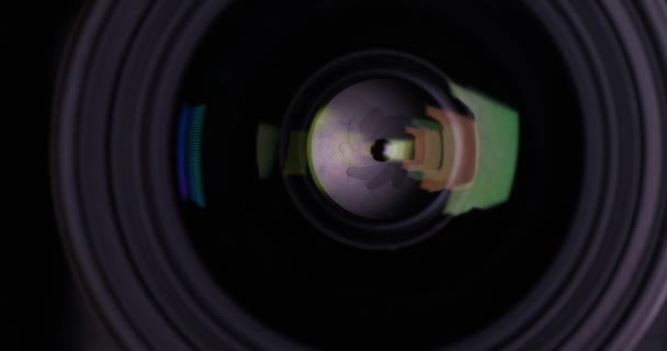カメラレンズの開口部 クローズアップビュー — ストック動画