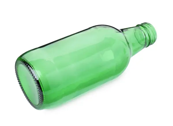 Una Bottiglia Birra Verde Vuota Isolata Bianco — Foto Stock