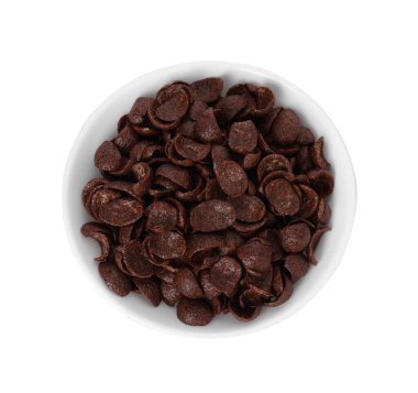 Kahvaltı gevreği. Çukulatalı mısır gevrekleri beyaz kasede izole edilmiş.