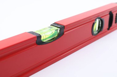 Kırmızı bina seviyesi beyazda izole edildi. Yapı aracı
