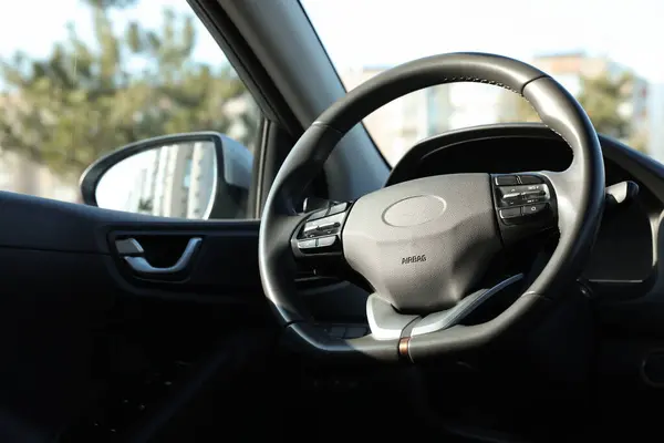 Black Steering Wheel Modern Car — Stock Photo, Image