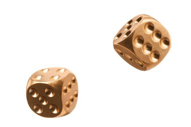 Beyaz arka planda havada iki altın zar