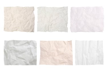 Beyaz, üst görünümde izole edilmiş buruşuk parşömen kağıtlarıyla ayarlanmış