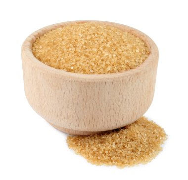 kase üzerinde beyaz izole kahverengi şeker