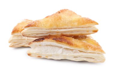 Beyaz üzerine izole edilmiş enfes taze poğaçalar.