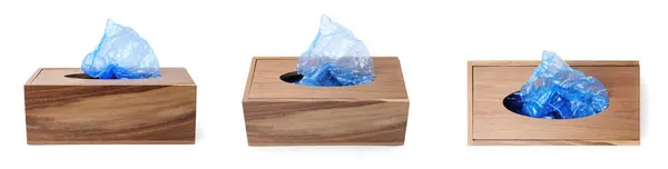 Zestaw Niebieskich Medycznych Pokryw Obuwia Drewnianych Pudełkach Izolowanych Biało Bocznych — Zdjęcie stockowe