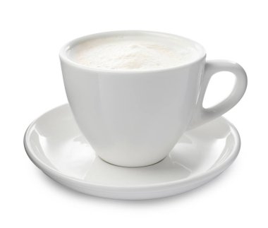 Beyaz üzerine izole edilmiş bir fincan aromatik kahve.
