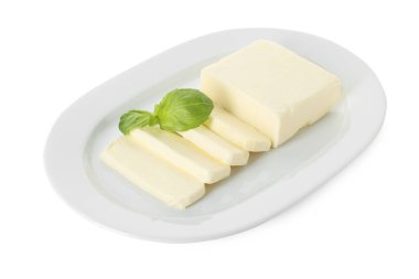 Lezzetli tereyağlı tabak beyaza izole edilmiş.