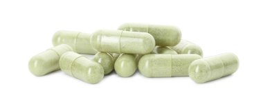 Beyaza izole edilmiş vitamin kapsülleri. Sağlık takviyesi