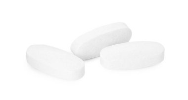 Beyaza izole edilmiş vitamin hapları. Sağlık takviyesi