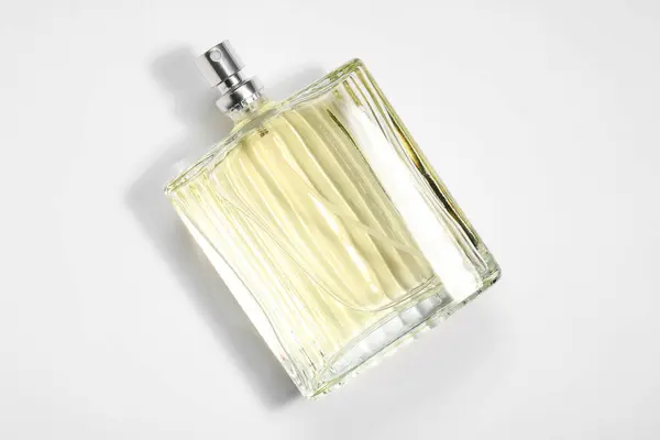 Luxe Heren Parfum Flesje Witte Achtergrond Bovenaanzicht — Stockfoto