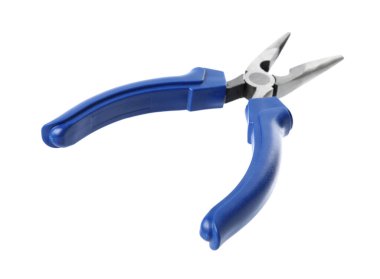 Bir iğne burun pensesi beyaza izole edilmiş.