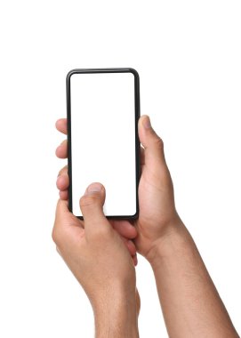 Akıllı telefon kullanan bir adam beyaz ekranda izole edilmiş, yakın plan. Tasarım için model