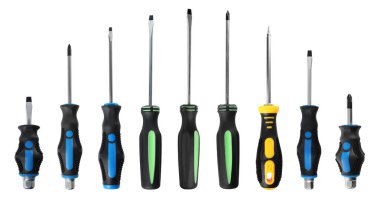 Birçok farklı tornavida beyaz üzerine izole edilmiş, set