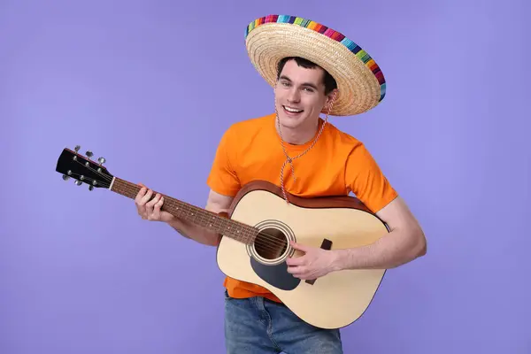 Young Man Mexican Sombrero Hat Playing Guitar Violet Background — Stock Photo, Image