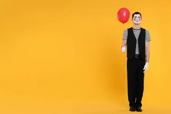 Funny Mime Artist Balloon Orange Background Space Text — Stock Photo, Image