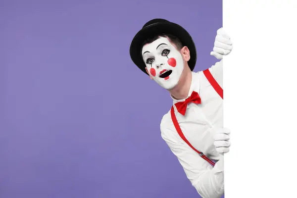 Funny Mime Artist Peeking Out Blank Poster Purple Background Space — Stock Photo, Image