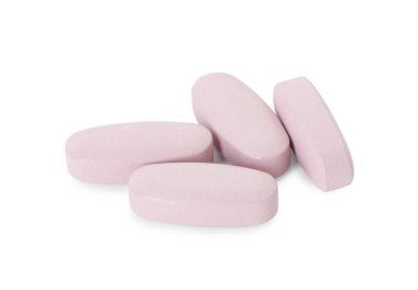 Beyaza izole edilmiş vitamin hapları. Sağlık takviyesi