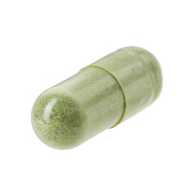 Beyaza izole edilmiş bir vitamin kapsülü. Sağlık takviyesi