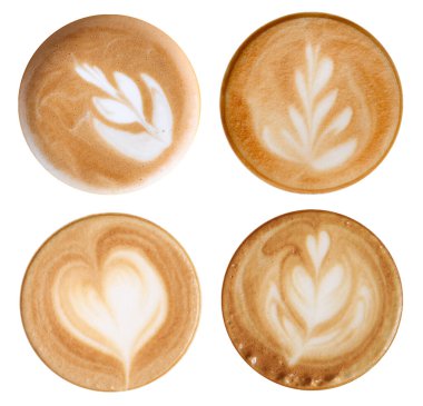 Sütlü kahve köpüğü, beyaz üzerine izole edilmiş.