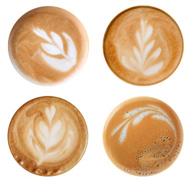 Sütlü kahve köpüğü, beyaz üzerine izole edilmiş.