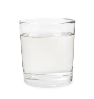 Beyaza izole edilmiş camdaki doğal sirke.