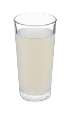 Bir bardak hindistan cevizi suyu beyaza izole edilmiş.