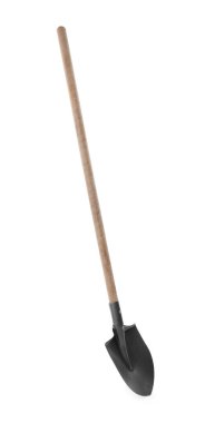 Tahta saplı bir kürek beyaza izole edilmiş.