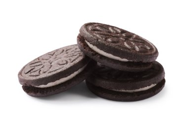 Beyaz üzerine izole edilmiş üç lezzetli sandviç kurabiyesi