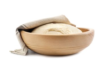 Beyaz kasede çiğ hamur.