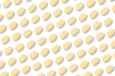 Beyaz arka planda soyulmuş fıstık deseni