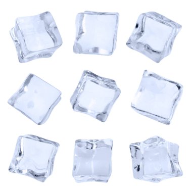 Beyaz üzerinde kristal berrak buz küpleri, set